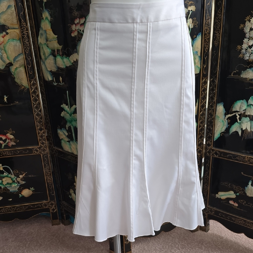 Tailor B. Moss Elegant White Fit & Flare Skirt